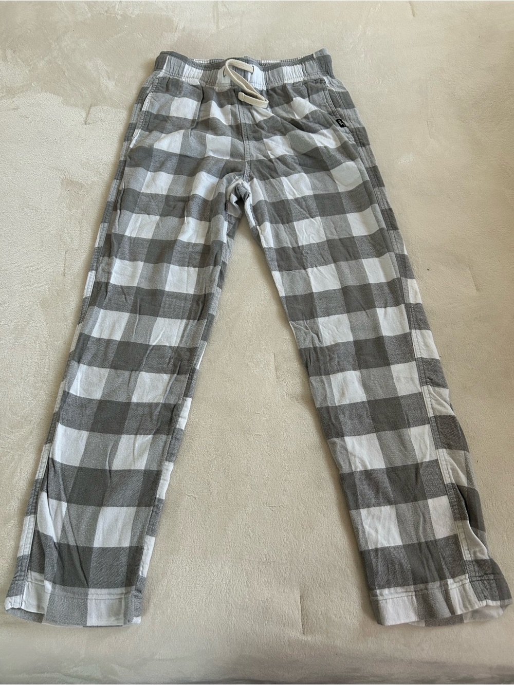 Hollister Women’s Gray and White Plaid Lounge Pants